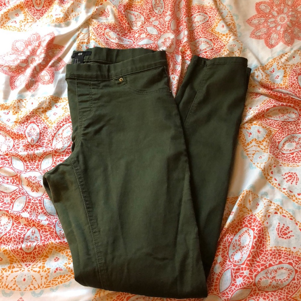 Stretchy olive green jeans, WORN ONCE! size 10
